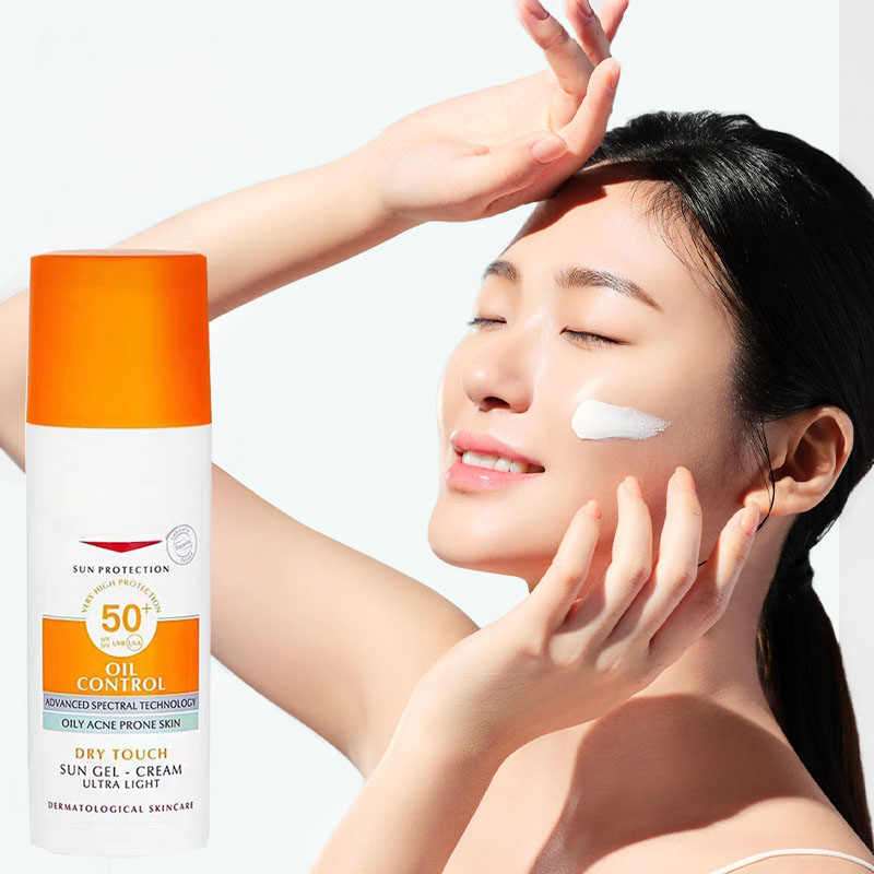 Spf 50 Sunscreen - Yüz ve vücut cilt bakımı üzerinde